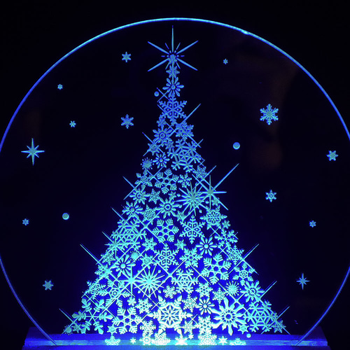 ☆選べるライト 光る 雪結晶クリスマスツリー シルバーアクリル LED