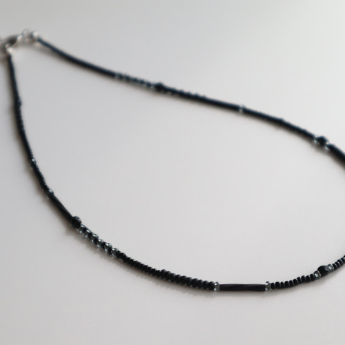 大人のビーズネックレス mono. black チョーカー/ショート