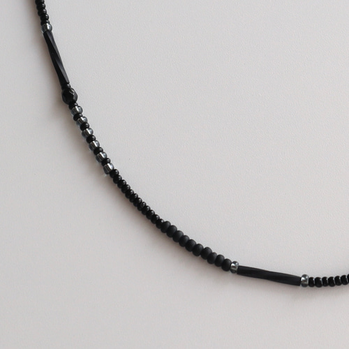 大人のビーズネックレス mono. black チョーカー/ショート