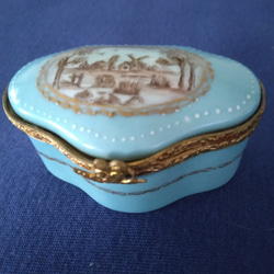 リモージュの白磁ピルケースに風景を手描きしてます その他インテリア