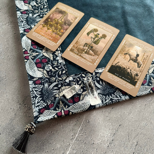 ウィリアムモリス ハンドメイドタロットクロス Made in JAPAN