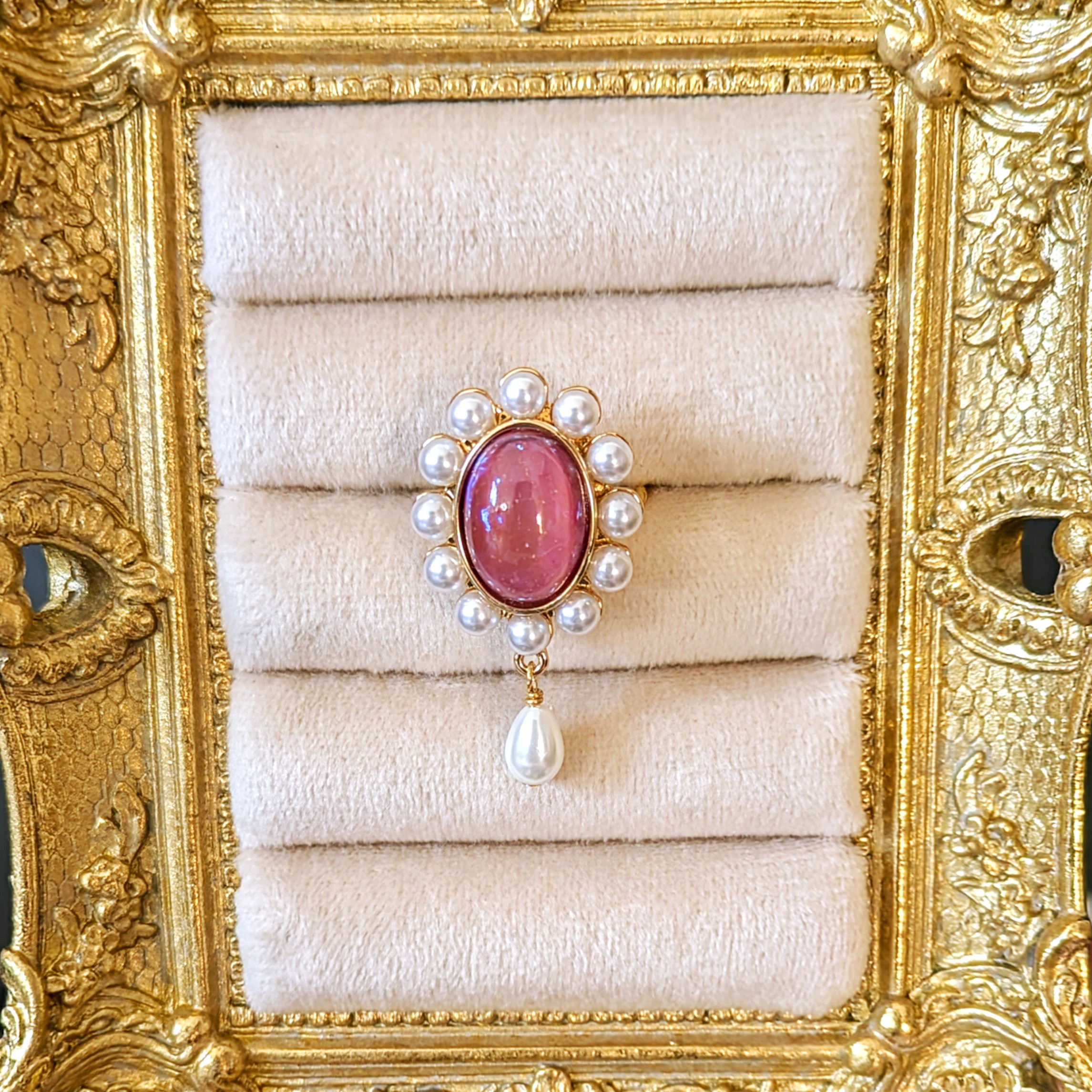 【Dragon rider　リング[ダークピンク]】指輪　フリーサイズ　ドラゴンズブレス　上品　可愛い　魔法　パール　炎