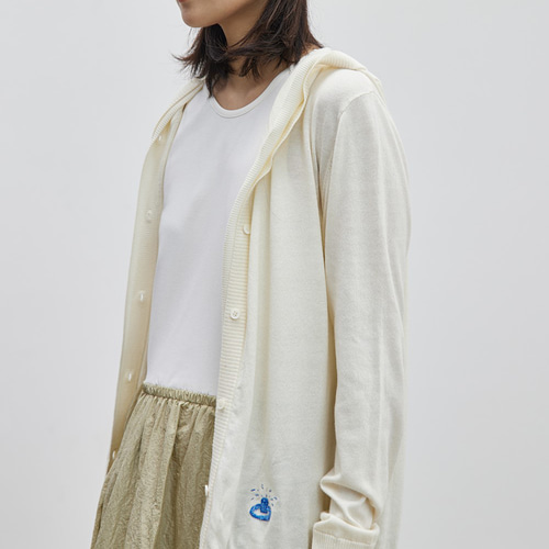 レイヤード風に着こなせる2枚仕立て☆フード付きカーディガン