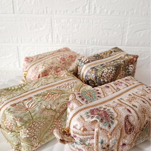 20㌢】魅せたいインド刺繍のBOXポーチ 選べる4COLOR ポーチ iikao-1113