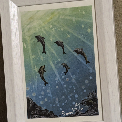 イルカの家族が海の中』(原画) パステル 切り絵 絵画 すむすむ 通販