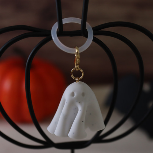 Ghost mini Keychain】ビッグサイズおばけ ミニチャーム 立体的おばけ