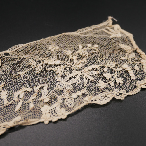 アンティークフランス ノルマンディーレース 花刺繍 アランソン オーバルドイリー ヴィンテージフランス アランソンレース 様々なチュール 薔薇の