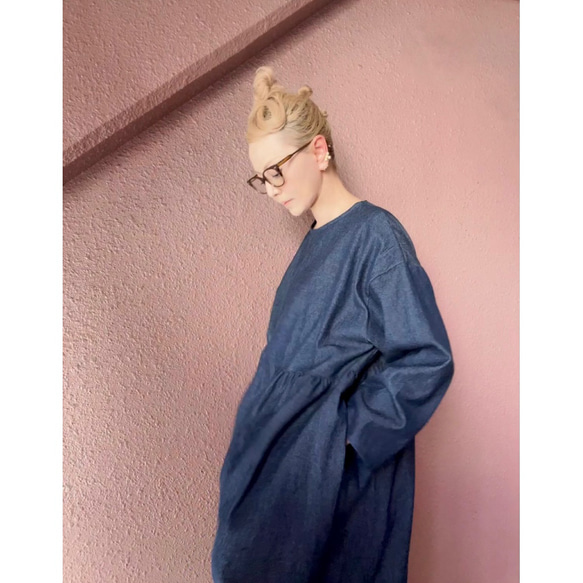 RATA❤️選擇你的尺寸❣️柔軟的日本牛仔布❤️適合成人的百搭連身裙❤️可愛又精緻，採用優質面料製成❤️經久耐穿，一季皆宜 第6張的照片