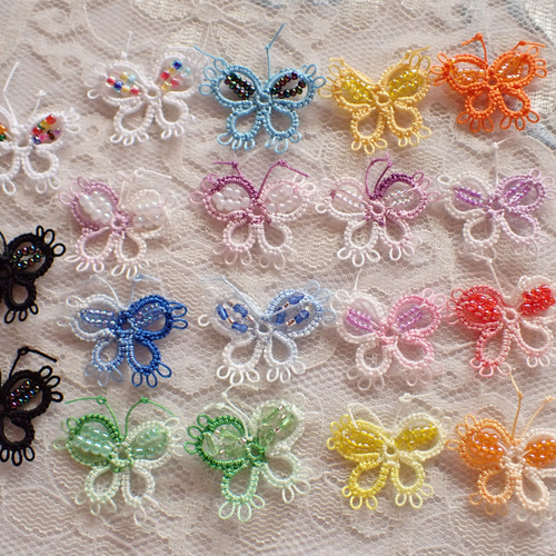 タティングレースで作った蝶のモチーフ2枚組み・黒 その他素材 悠名