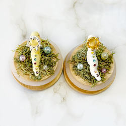 《送料無料》１年中飾られる☆ にっこり 白 ヘビ 2025年 【干支飾り】巳年生まれの方へのプレゼント　縁起物　干支 5枚目の画像