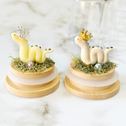 《送料無料》１年中飾られる☆ にっこり 白 ヘビ 2025年 【干支飾り】巳年生まれの方へのプレゼント　縁起物　干支 4枚目の画像