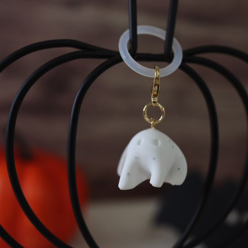 Ghost mini Keychain】スモールサイズおばけ ミニチャーム 立体的
