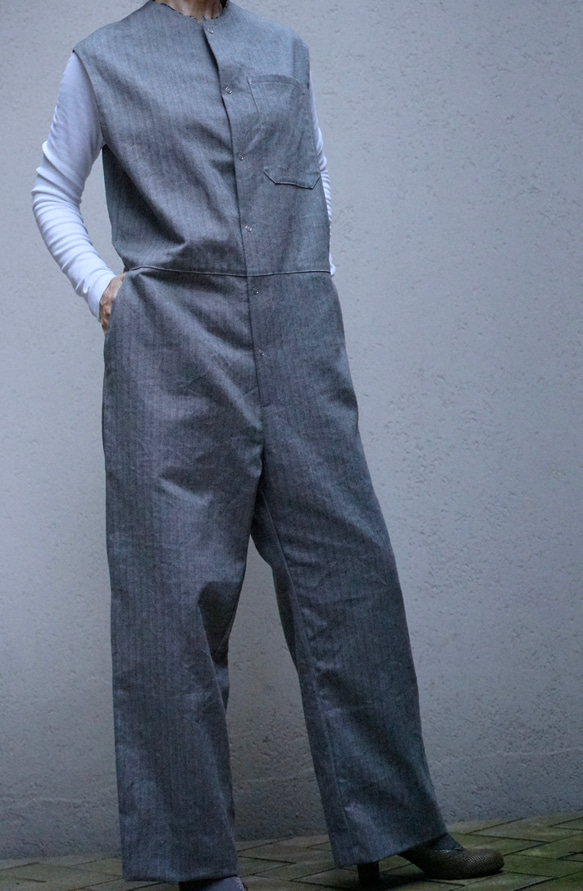 ＜受注生産＞大人のツナギ〜ヘリンボーン柄のスレンダーなツナギ・ノースリーブ 7枚目の画像