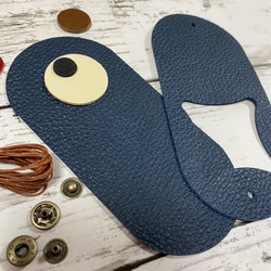 まんまるトートバッグ小サイズ デニムリメイク×ネイビーお花柄【スマホ