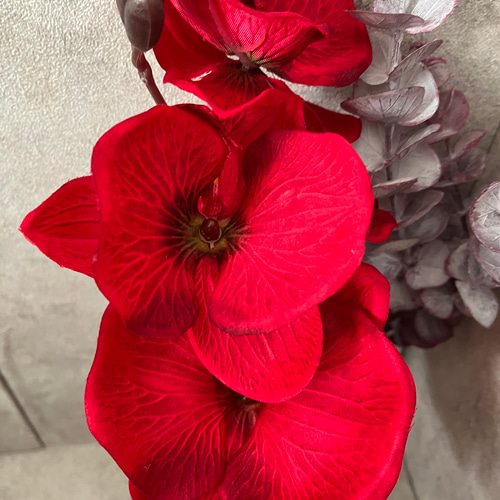 赤ブーケ　アーティフィシャルフラワー 胡蝶蘭 レッド 2点 造花 和装 枝ブーケ アーティフィシャル