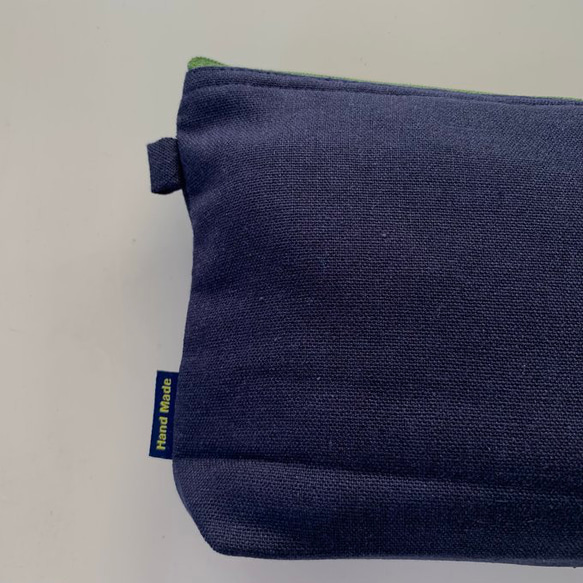 【新作‼️】ミモザ＆ラベンダー大きめポーチ（紺色） 7枚目の画像