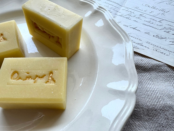 ゴールデンホホバ石鹸　Golden Jojoba Soap 石鹸　自然派石鹸　雑貨石鹸　ハンドメイド　【１個】 2枚目の画像