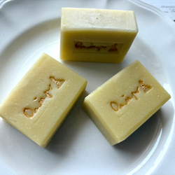 ゴールデンホホバ石鹸　Golden Jojoba Soap 石鹸　自然派石鹸　雑貨石鹸　ハンドメイド　【１個】 3枚目の画像