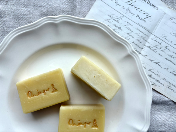 ゴールデンホホバ石鹸　Golden Jojoba Soap 石鹸　自然派石鹸　雑貨石鹸　ハンドメイド　【１個】 4枚目の画像