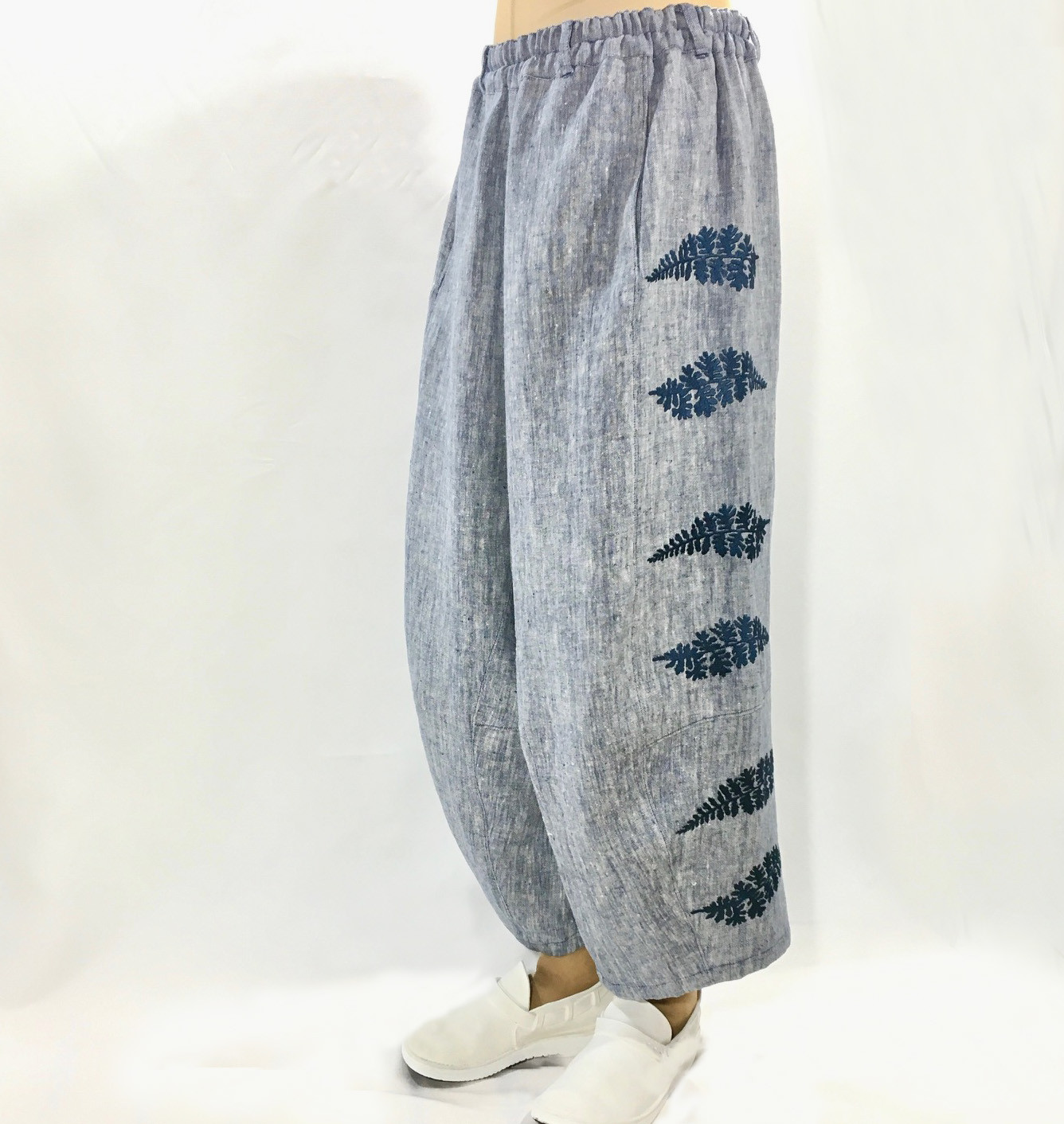 麻シャンブレー刺繡パンツ　シダ　ご希望の丈で受注制作　ボタニカル