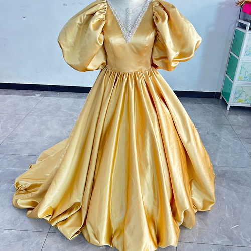 イエロー カラードレス 光沢サテン ランタンスリーブ プリンセス