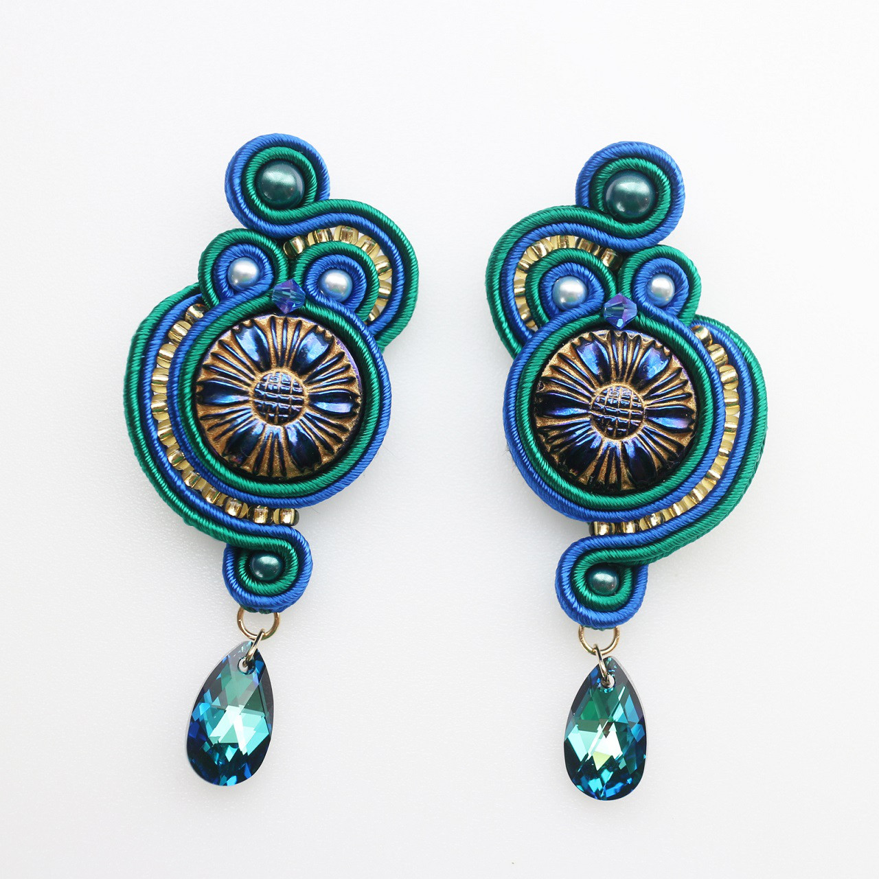 【Annabelle-アナベル-】 ソウタシエ　ピアスorイヤリング　［チェコガラスボタン　ブルー×グリーン］