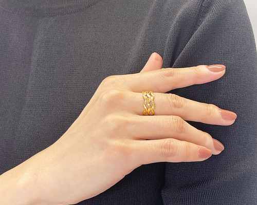 付けっぱなしOK！繊細な編みデザイン サージカルステンレス