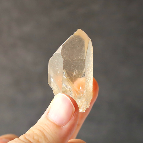 希少！ダウ ゴールデンヒーラー クォーツ 原石 水晶 鉱物 希少石