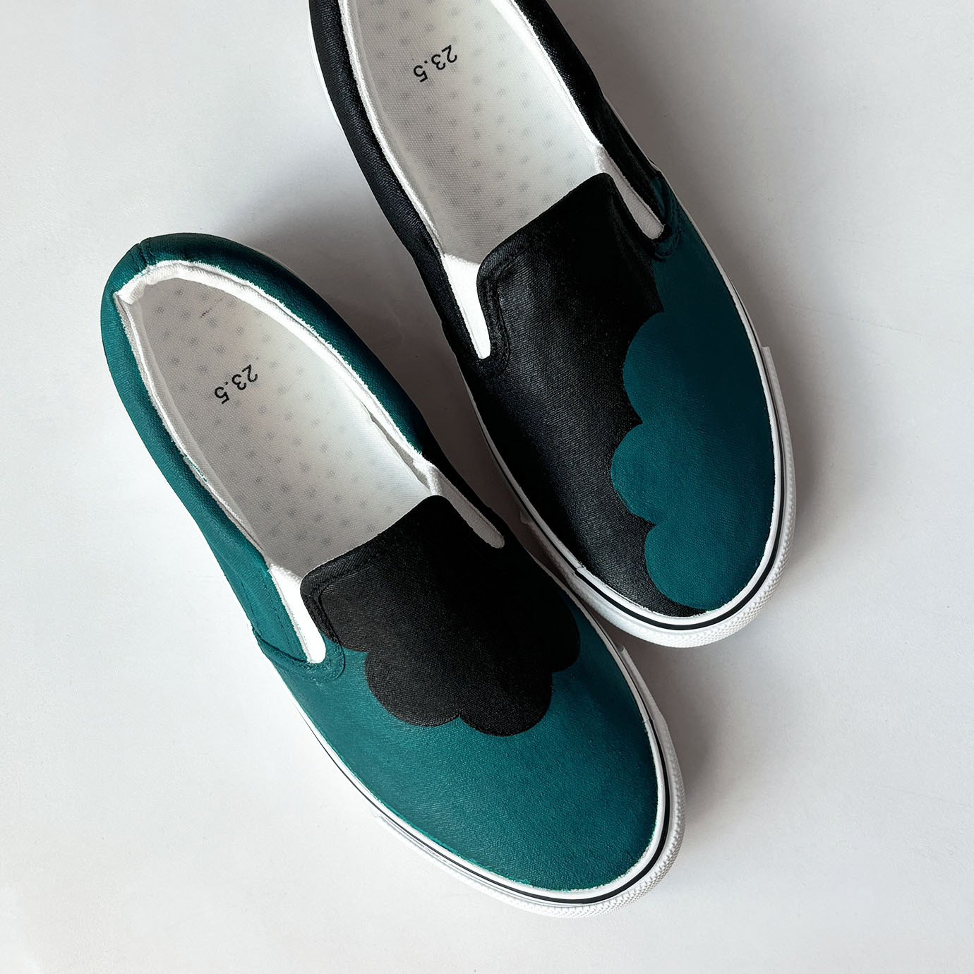 スニーカー「MOKUMOKU BG」黒×グリーン！もくもくスリッポン 雲！パイカラー！【受注制作】