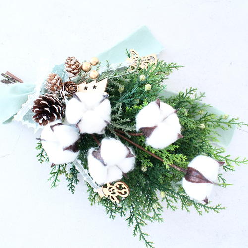 ✮【クリスマスミニスワッグ】コットンフラワーのシンプルクリスマス