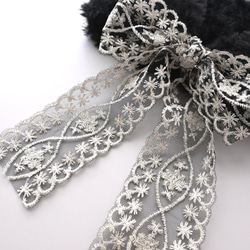 超早割クリスマス✨レースのリボンで結ぶ、ふわふわファー×パールビーズ ネックウォーマー《ブラック》 11枚目の画像