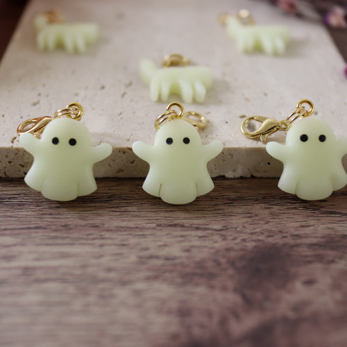 mini Keychain】おばけ/ねこ 光るミニチャーム 蓄光 ハロウィン
