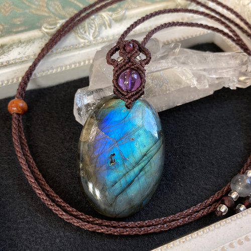 購入 ✨ブルーラブラドライト&カンテラオパール♡ マクラメネックレス