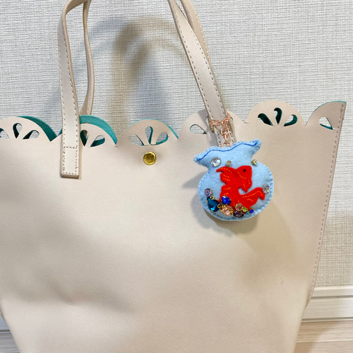 ミニ金魚鉢⭐️ミニ巾着袋⭐️起き上がりこぼし⭐️金魚⭐️キーチェーン付き⭐️置物⭐️２3個 8521d2e60c06481aeb8087be1516fb