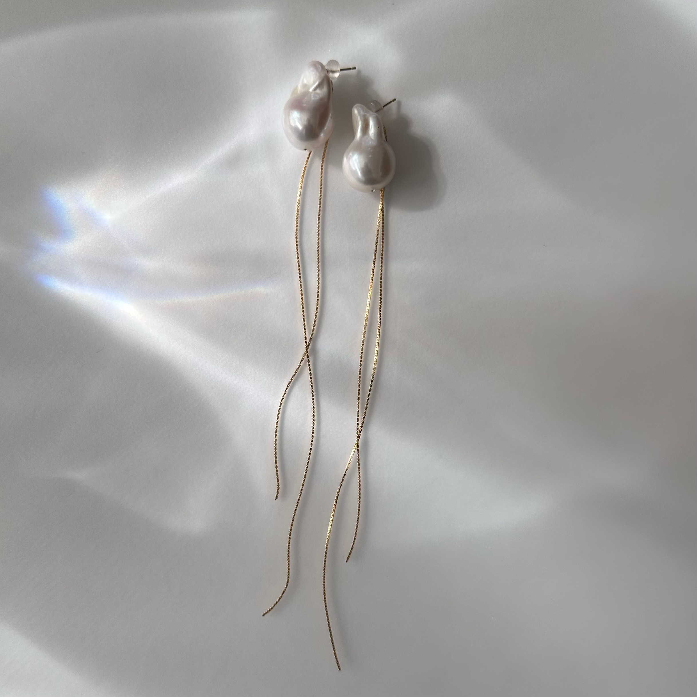 "calla lily カラーリリー" バロックパール　ロング　ピアス　イヤリング　ウェディング