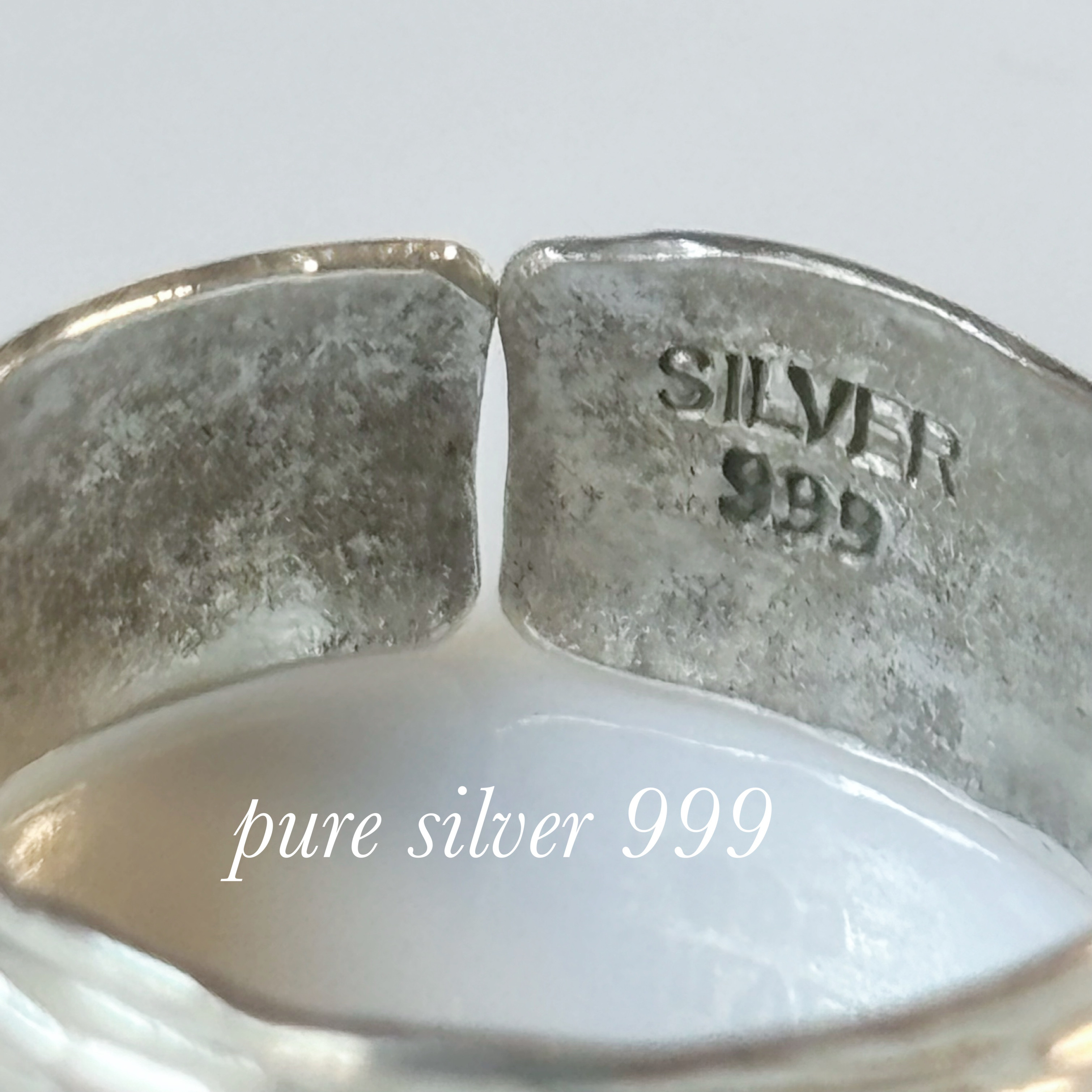 「SV９９９純銀」樹木のようなラインが魅力の純銀リング（オープンーサイズ）