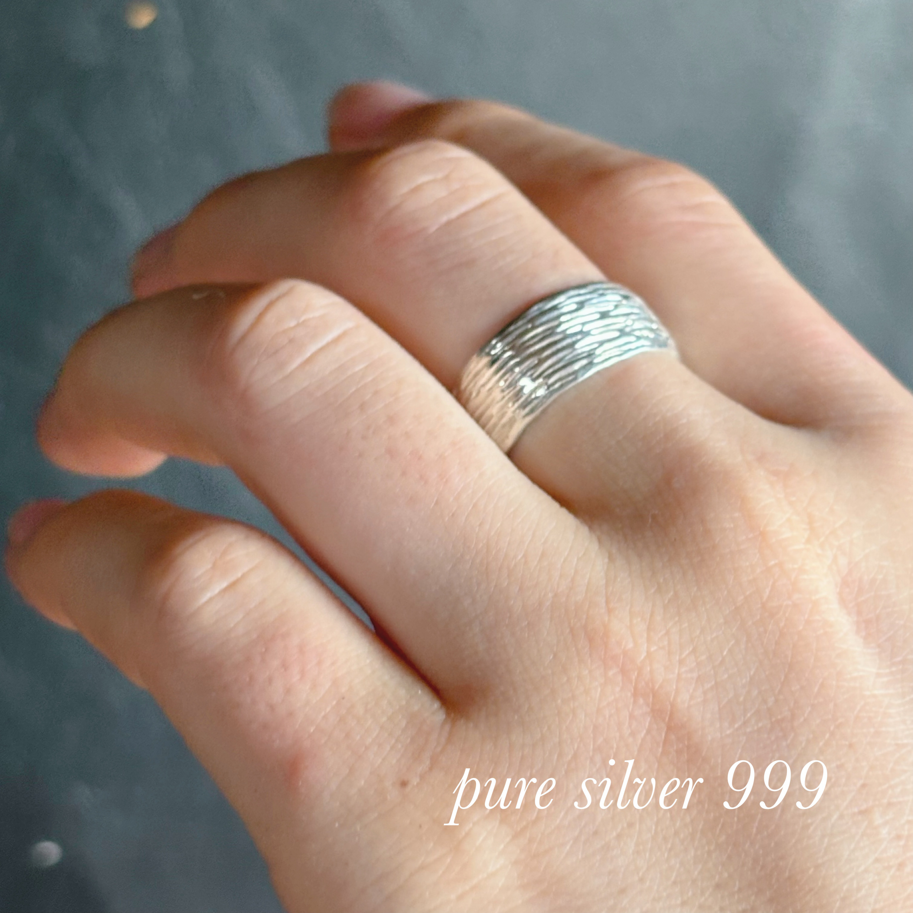 「SV９９９純銀」樹木のようなラインが魅力の純銀リング（オープンーサイズ）