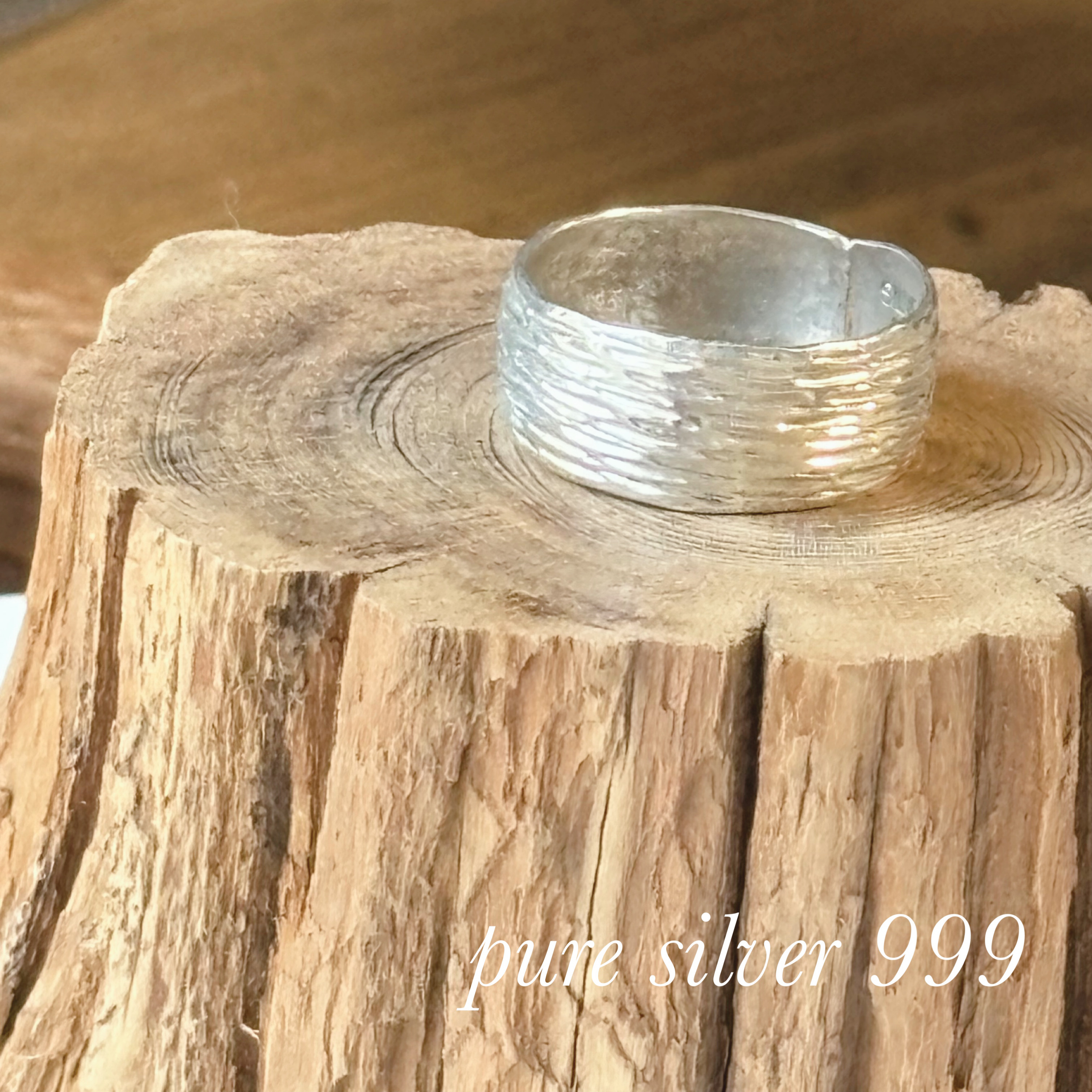 「SV９９９純銀」樹木のようなラインが魅力の純銀リング（オープンーサイズ）