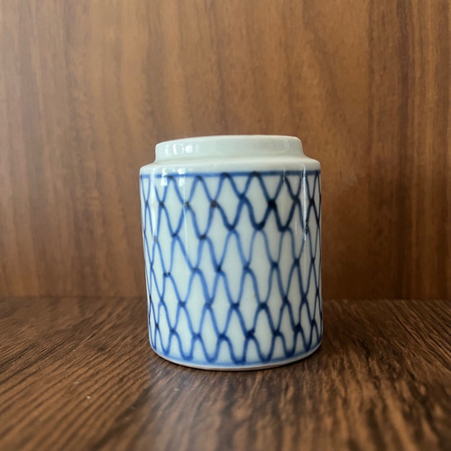 伊万里染付網目文猪口1客 おちょこ・ぐい呑み・徳利 antique art