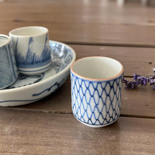 伊万里染付網目文猪口1客 おちょこ・ぐい呑み・徳利 antique art