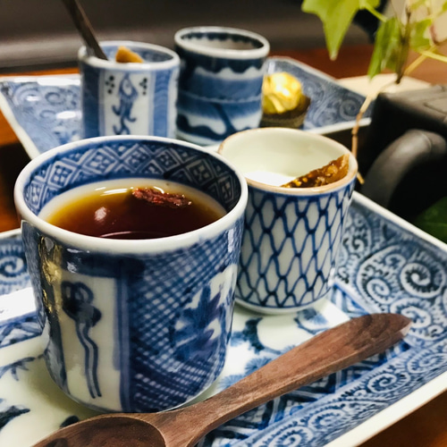 伊万里染付網目文猪口1客 おちょこ・ぐい呑み・徳利 antique art