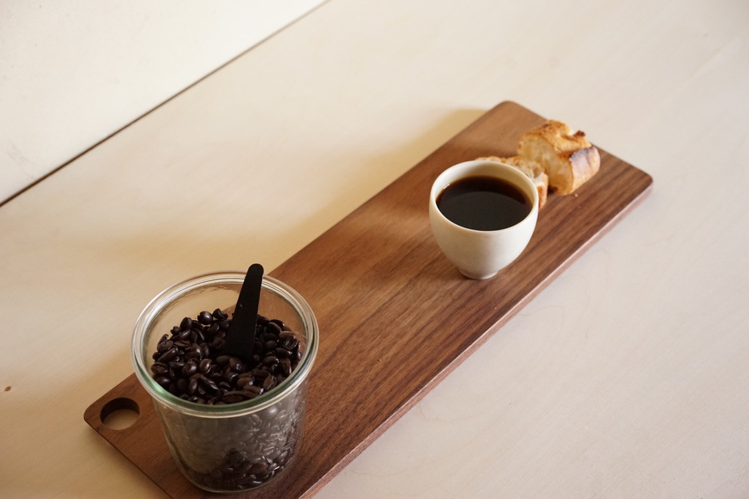 大きめのカッティングボード　ウォールナット