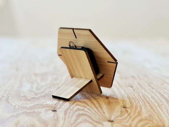 ヒノキの時計（卓上、壁掛け可） 2枚目の画像