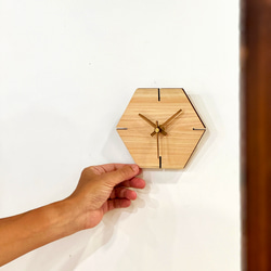 ヒノキの時計（卓上、壁掛け可） 3枚目の画像