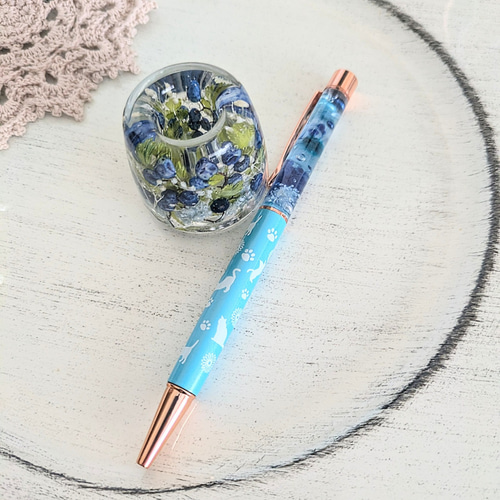 ✣ 固まるハーバリウムのペン立てとハーバリウムボールペンのギフト