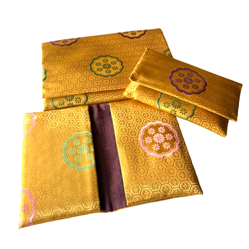 【オーダー作品＊ひ〜】紐付き念珠入れ 御朱印帳ケース 金襴 菊づくし 青龍 黄金の華』 金襴織物御朱印帳袋 B5/B6サイズ 有職文 亀甲菊 菊紋 華紋