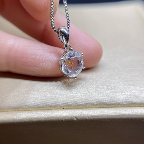 オイルインクォーツ ネックレス 天然無処理 オイルインクォーツ ペンダント（オイル入り水晶