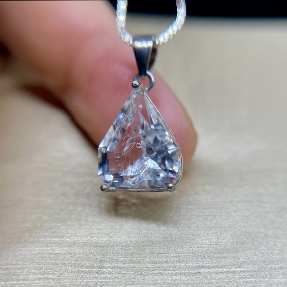 天然無処理 ウォーターインクォーツ ペンダント（水入り水晶 