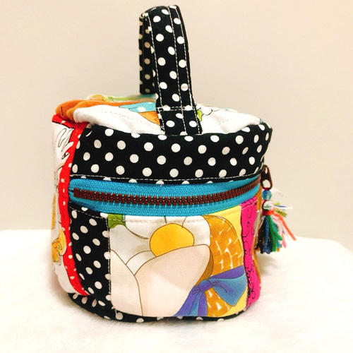 SALE！！一点物 カラフルでオシャレなロラライハリス バニティバッグ