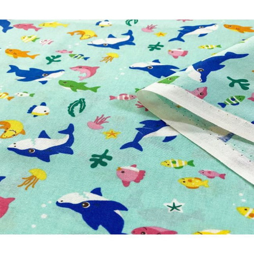 海の生き物 ベイビーシャーク シーチング生地 入園入学 サメ柄 ミント
